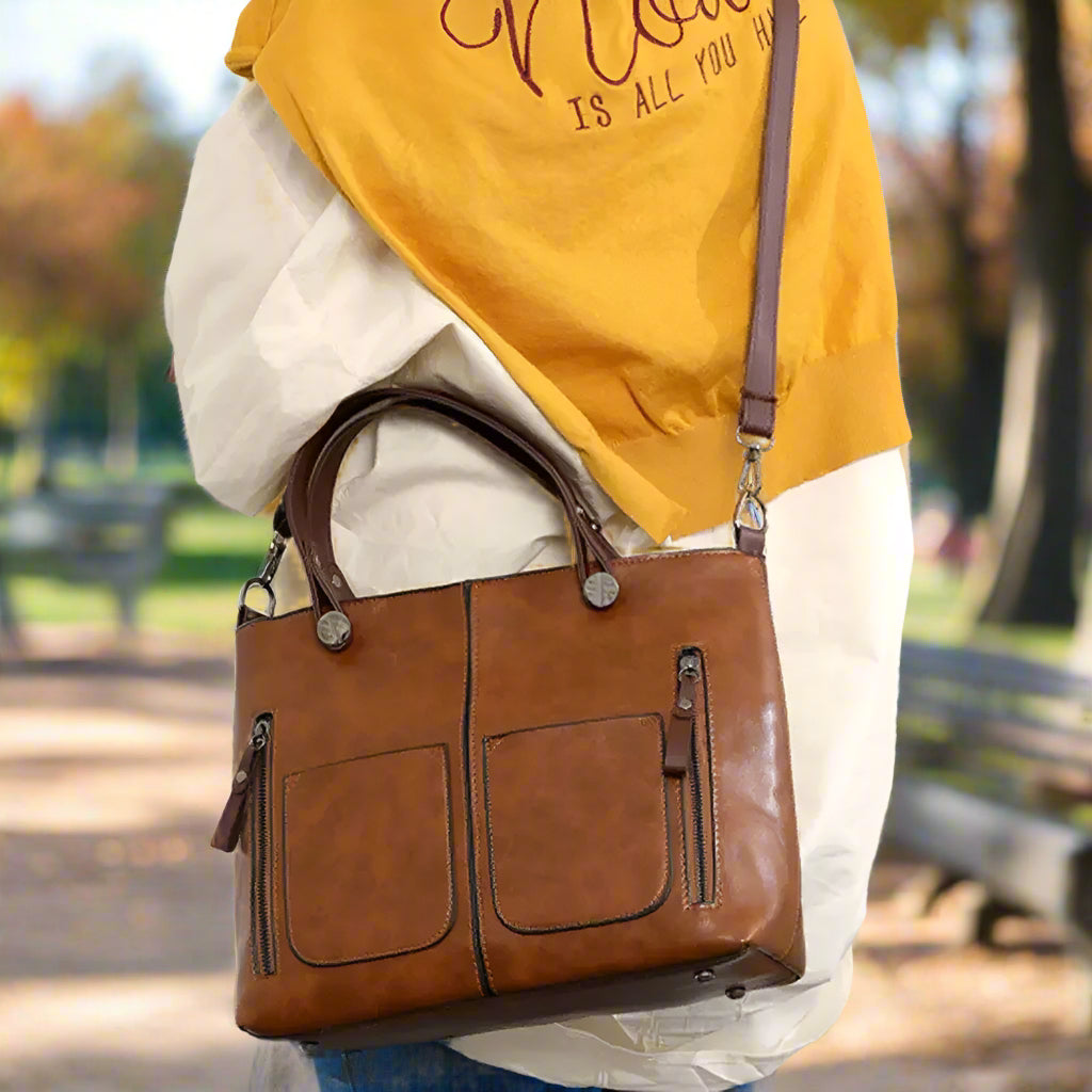 Aisha Timeless Shoulder Bag